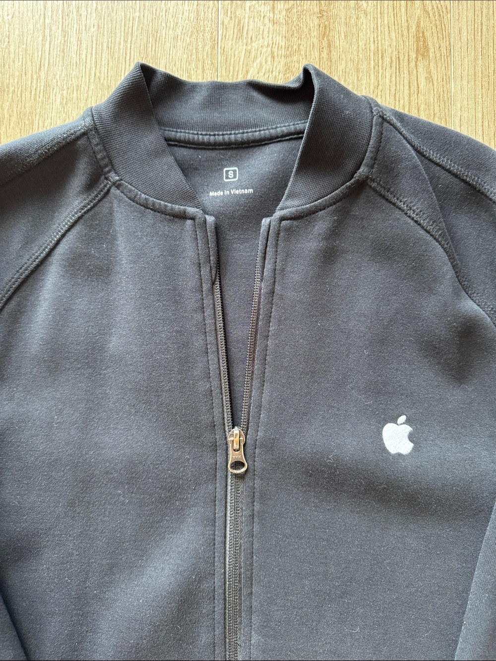 Apple zip up - Picture 2 of 3